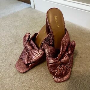 Abound Pink Metalic Bow Heels